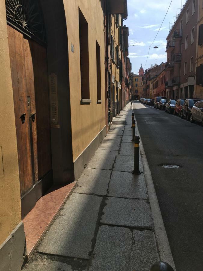 Appartamento Rialto Болонья Экстерьер фото